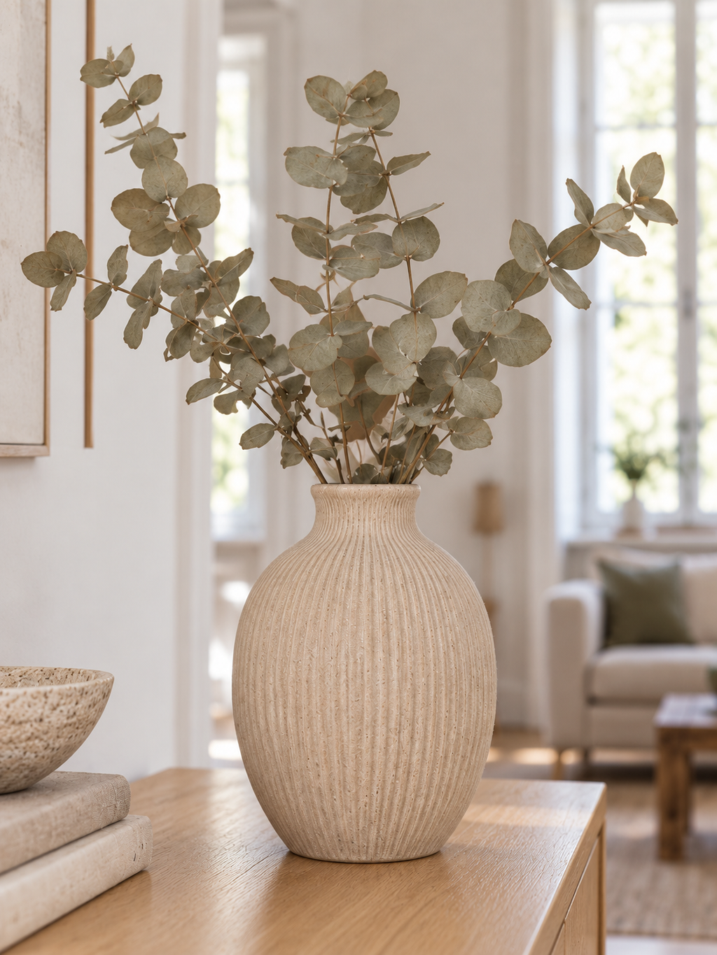 Keramikvase Rill mit Rillenstruktur, Sand - Frontansicht