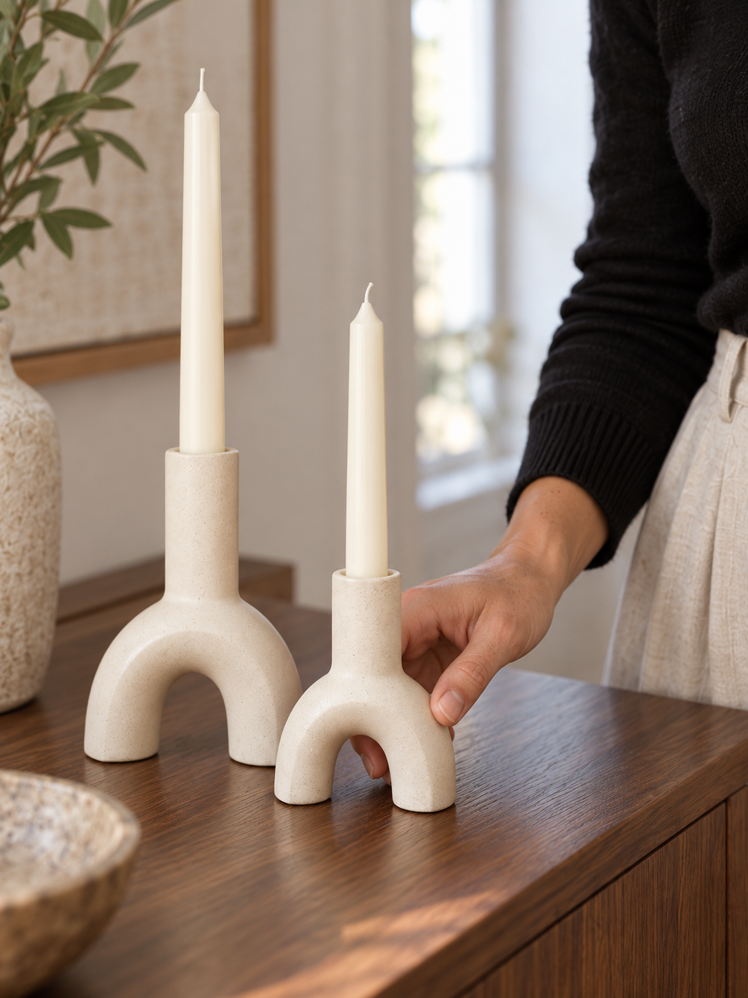 Kerzenhalter Arco aus Keramik, 2er-Set, Off-White - Detailaufnahme